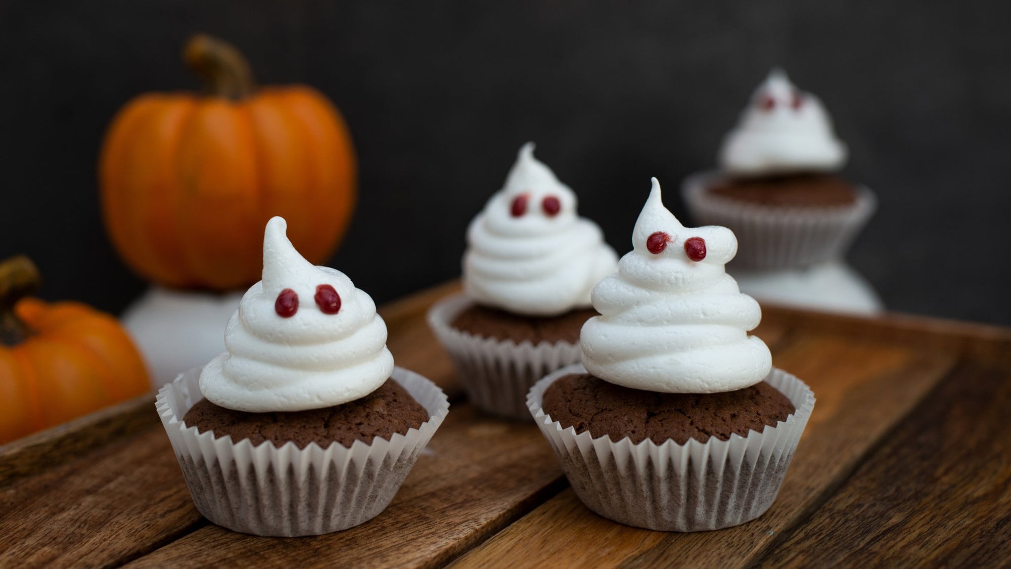 Spooky Ghost Cupcakes [Plant-Based!] - Sprout Organic